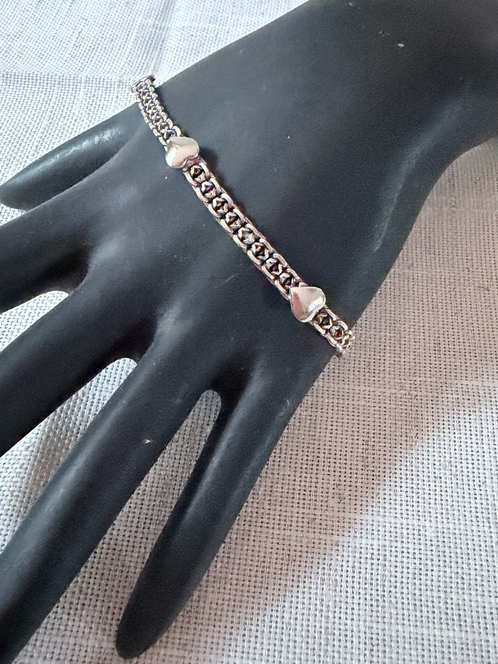 Vintage Italian 925 Sterling Silver Woven Chain Link Heart Charm Bracelet.